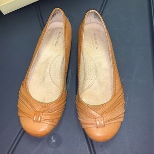 Women’s Flats
